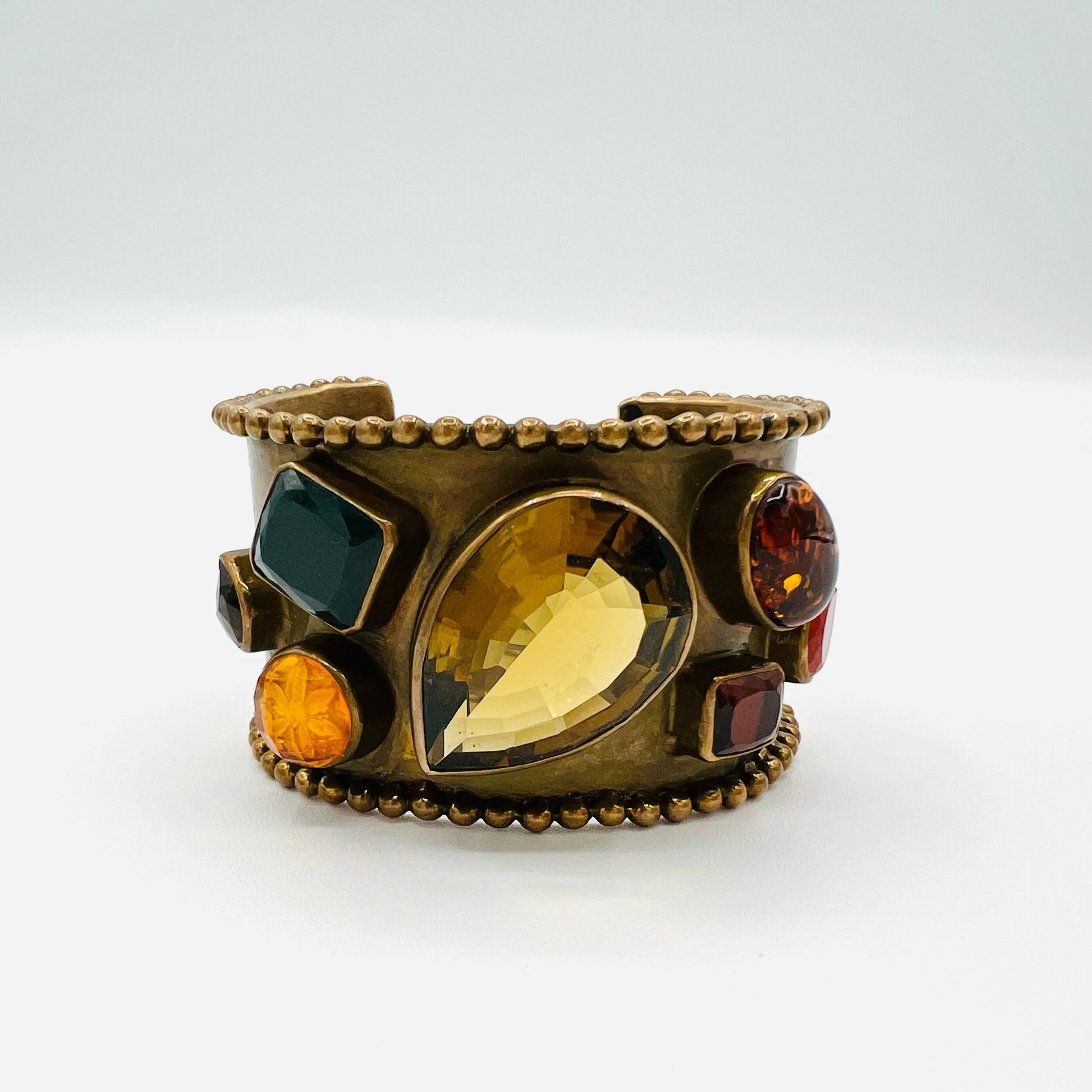 F7323BDC-120C-4A11-BF5B-7FAB68685313