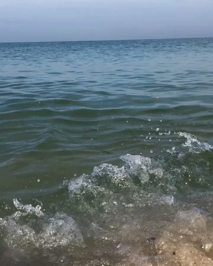 Where I wish I was and 👉🏻 the diffuser blend I&rsquo;m sucking up my nostrils until I can get there again. This trio is 🫦 the best.