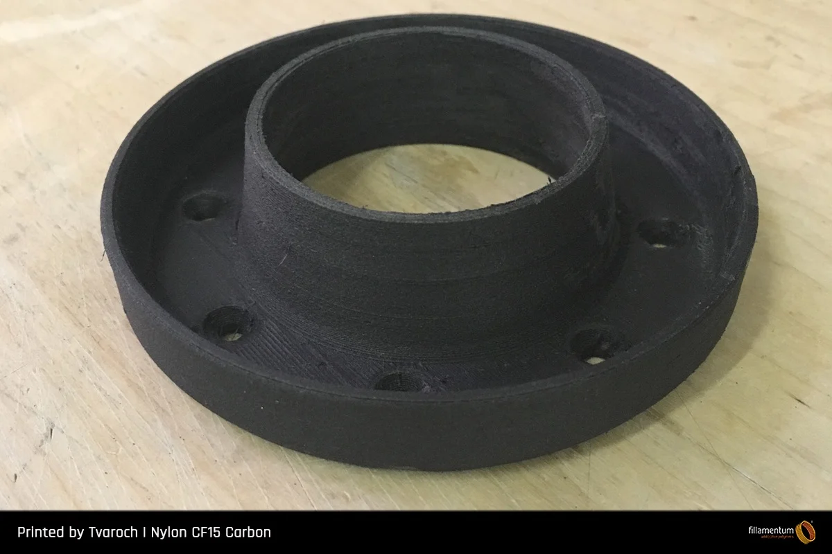 Nylon_CF15_Carbon_Tvaroch.jpg