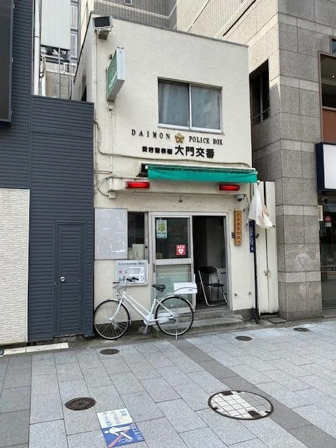 0-1.jpg