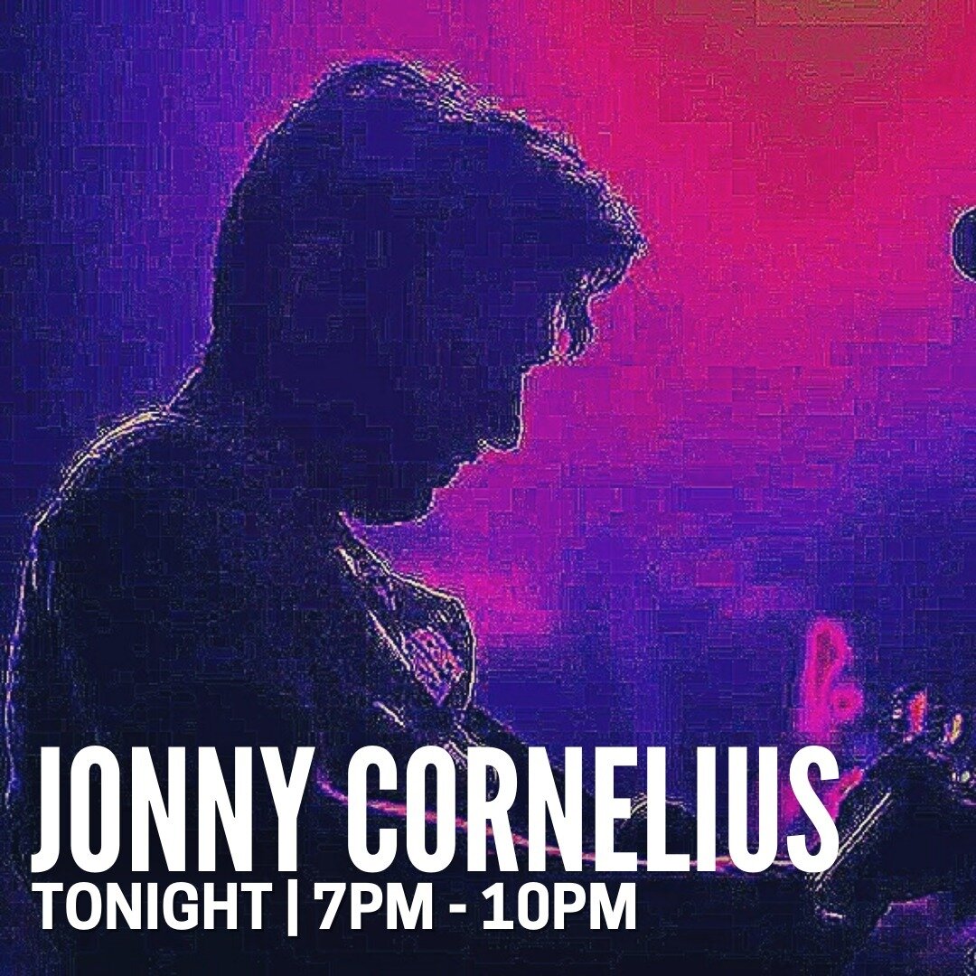 Friday afternoons are for making weekend plans, right? Well, we&rsquo;ve got your Friday night covered&hellip;@jonnycornelius will be providing the tunes from 7pm to 10pm and we&rsquo;ll be busy crafting the cocktails. See you tonight!

#triplesunspi