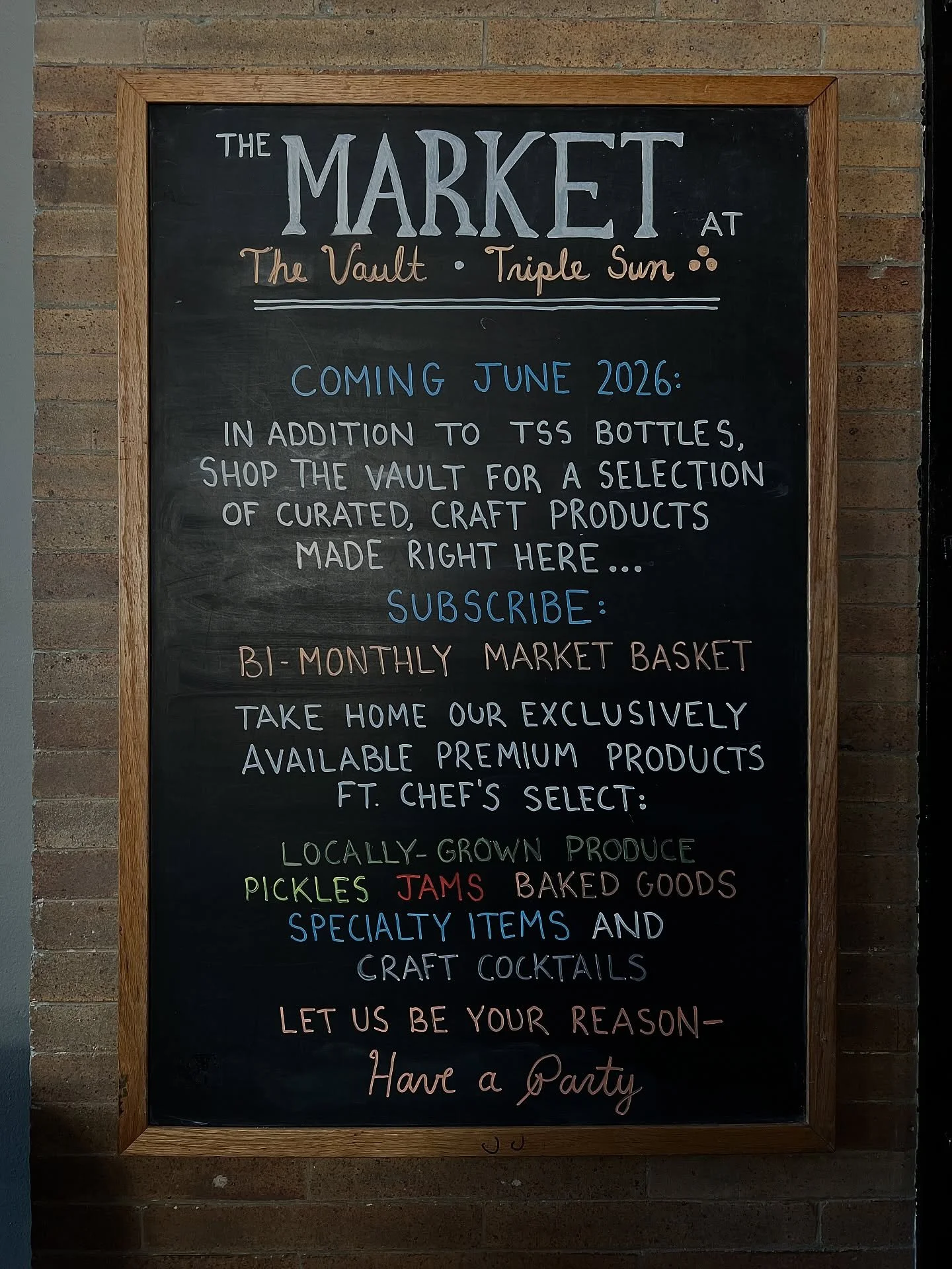 The MARKET at The Vault by @triplesunspirits_newtown x @mattboffa 🛒 Please ask our staff about a subscription
