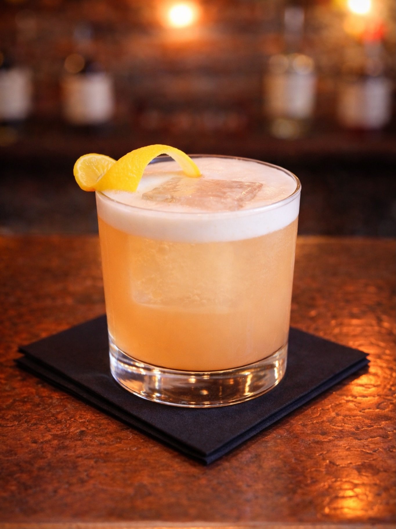 Seasonal Cocktail: PIT &amp; CASK 🍑🍋🥃
Beer Cask Corn Whiskey | Peach Schnapps | Lemon Juice | Peach Tea Syrup | Orange Bitters | Foam | Garnished with a Lemon Twist 
Exclusively at our Newtown Tasting Room ☀️☀️☀️