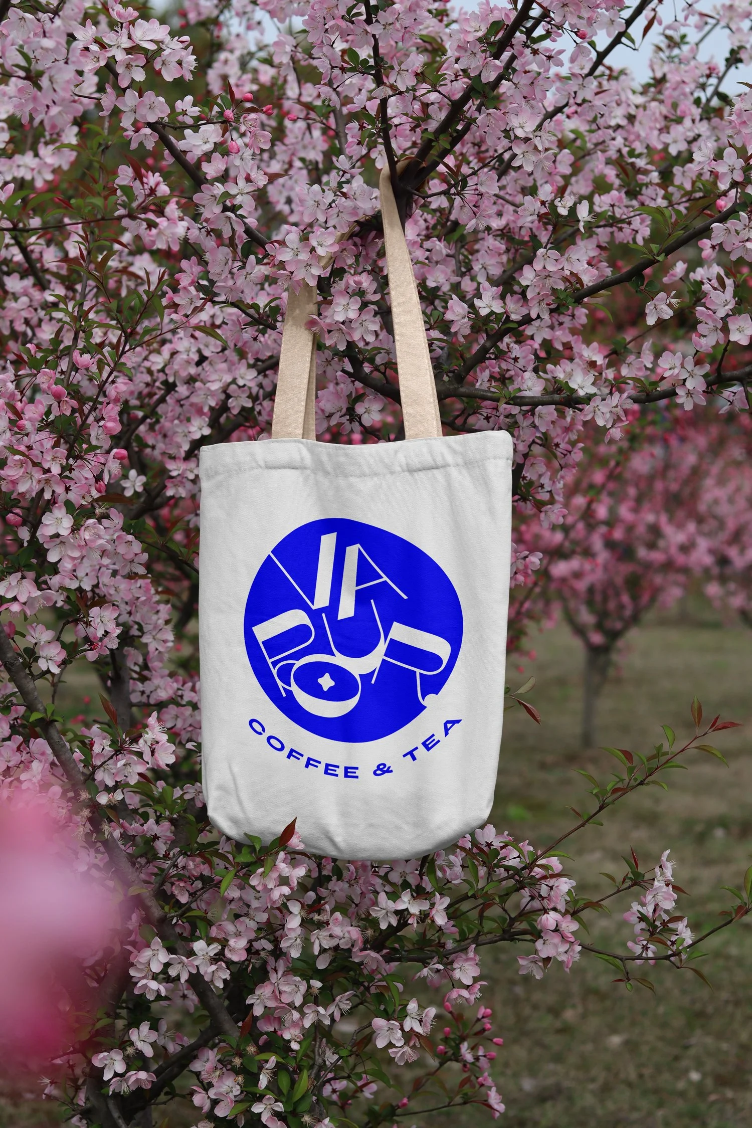 Mvnifest_Projects_CoffeeShop_ToteMockup.jpg