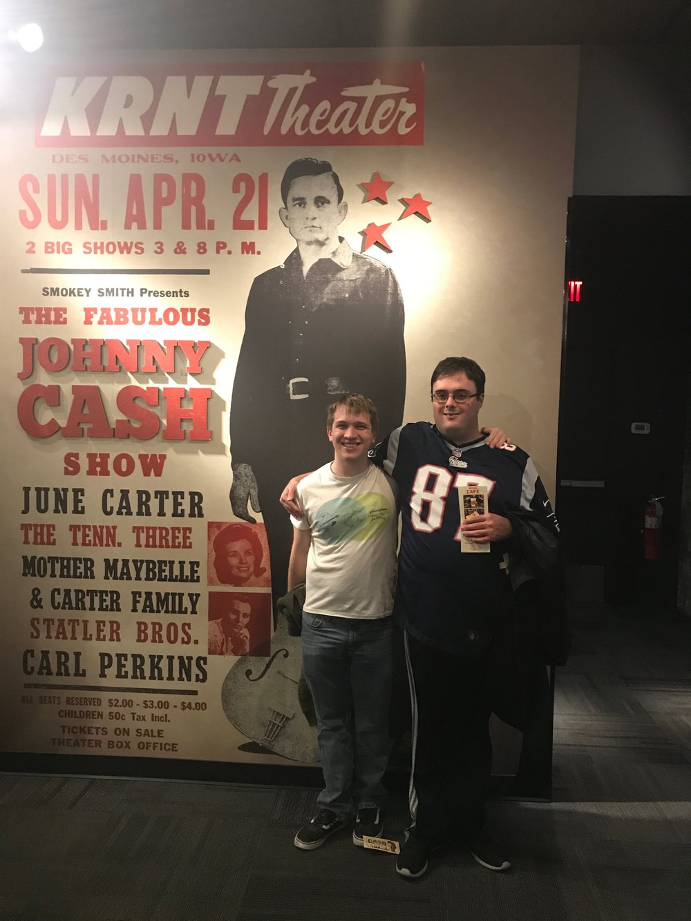 TN Day 2- Best Friends, Bands, and Burgers in Nashville