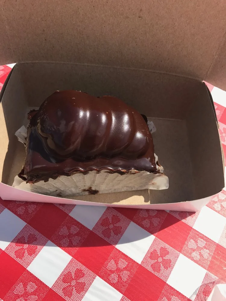 CT Day 7 - Mazes, Merlot, and mother!: Leaving Connecticut like a Wine Mom 