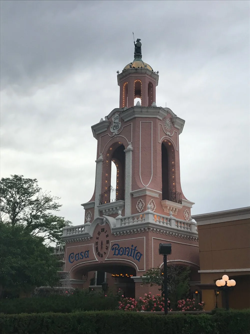 Colorado Day 1 - Creepy Hotels, Climbing Mountains, and Casa Bonita 