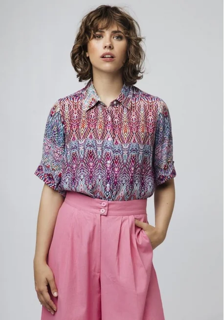 pinkshirt1.jpg