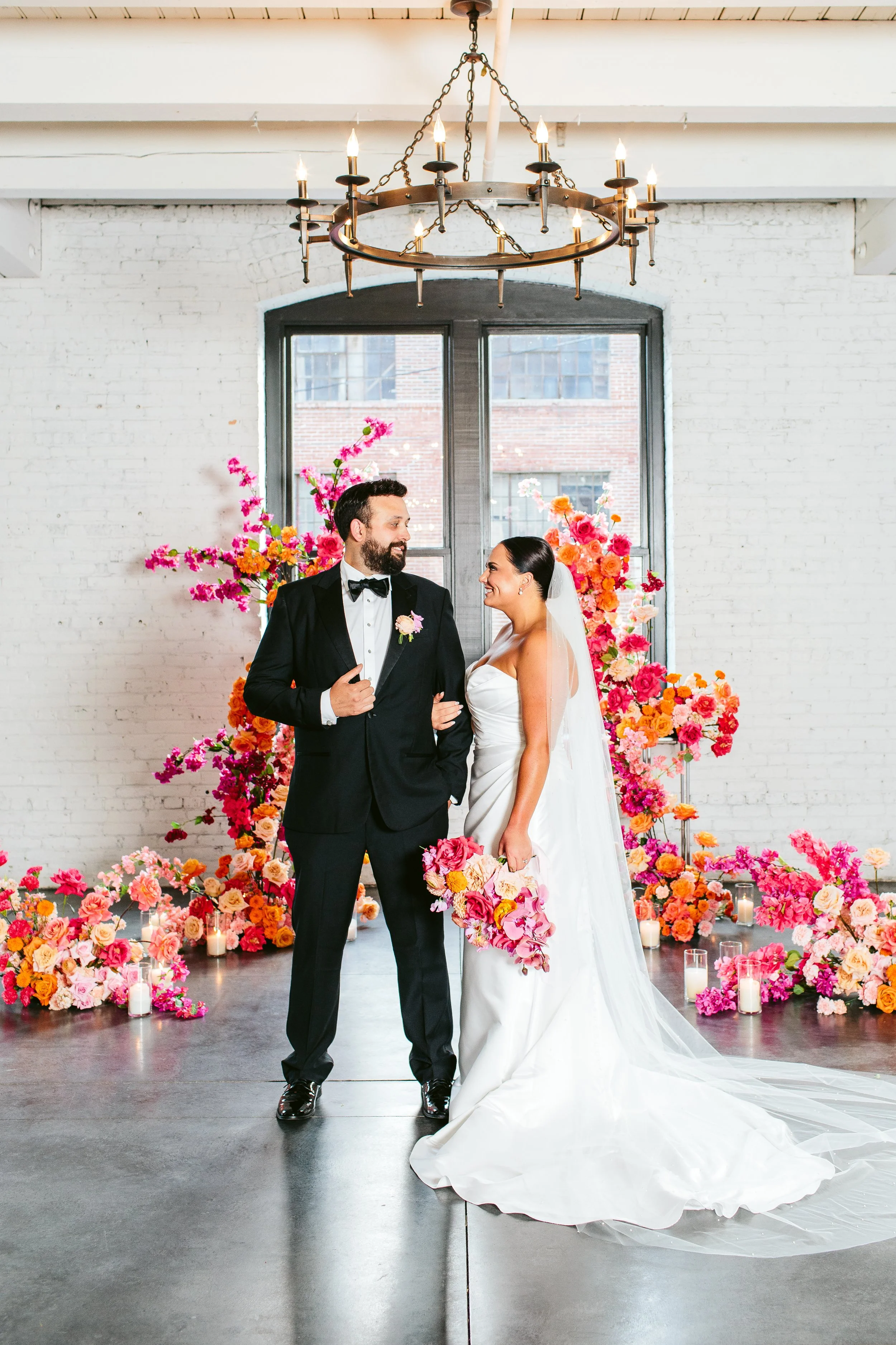 NicodemCreative-Adrianna+JohnWedding-Company251Aurora-688.jpg