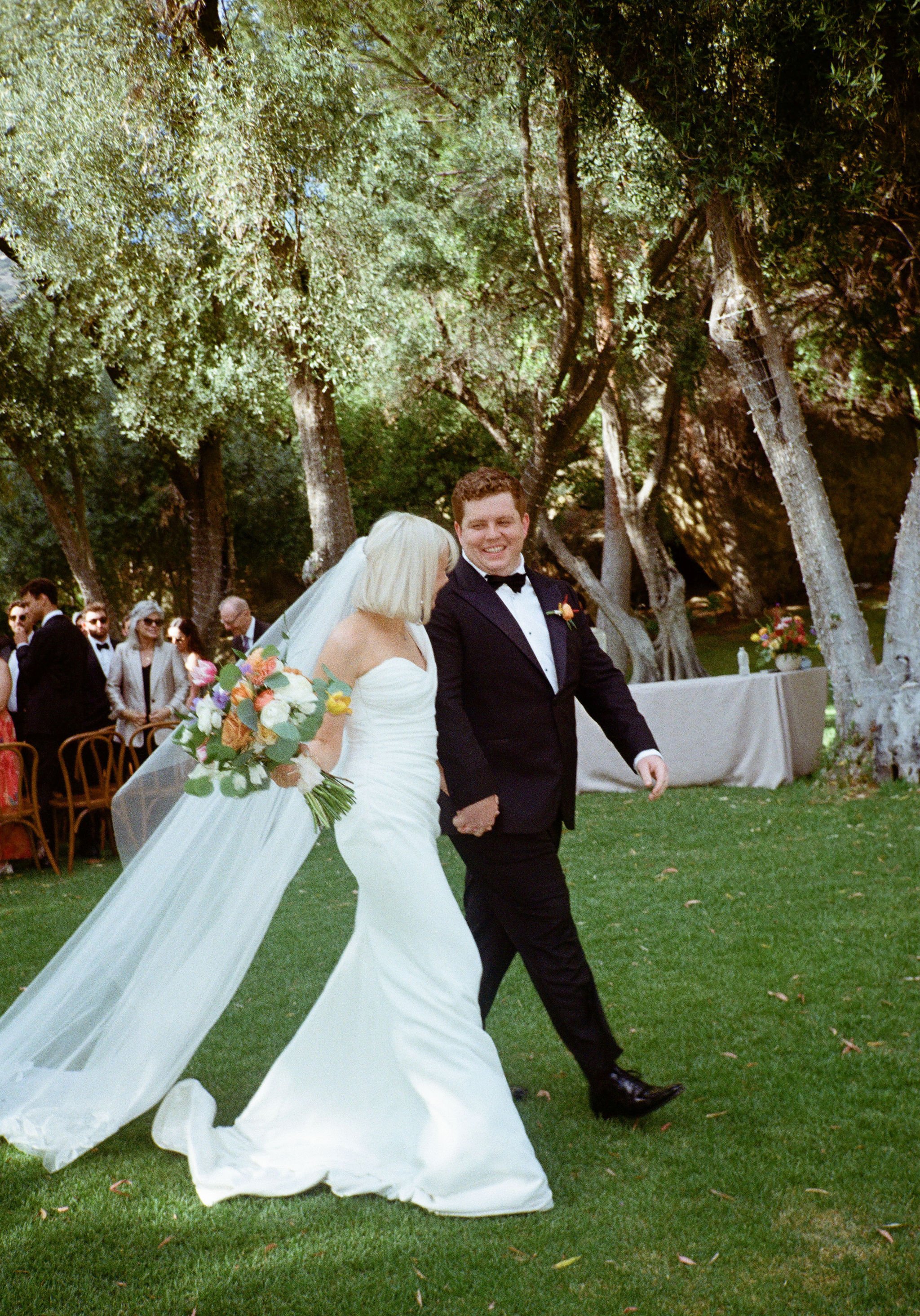 hummingbird-nest-ranch-wedding-bride-groom-garden