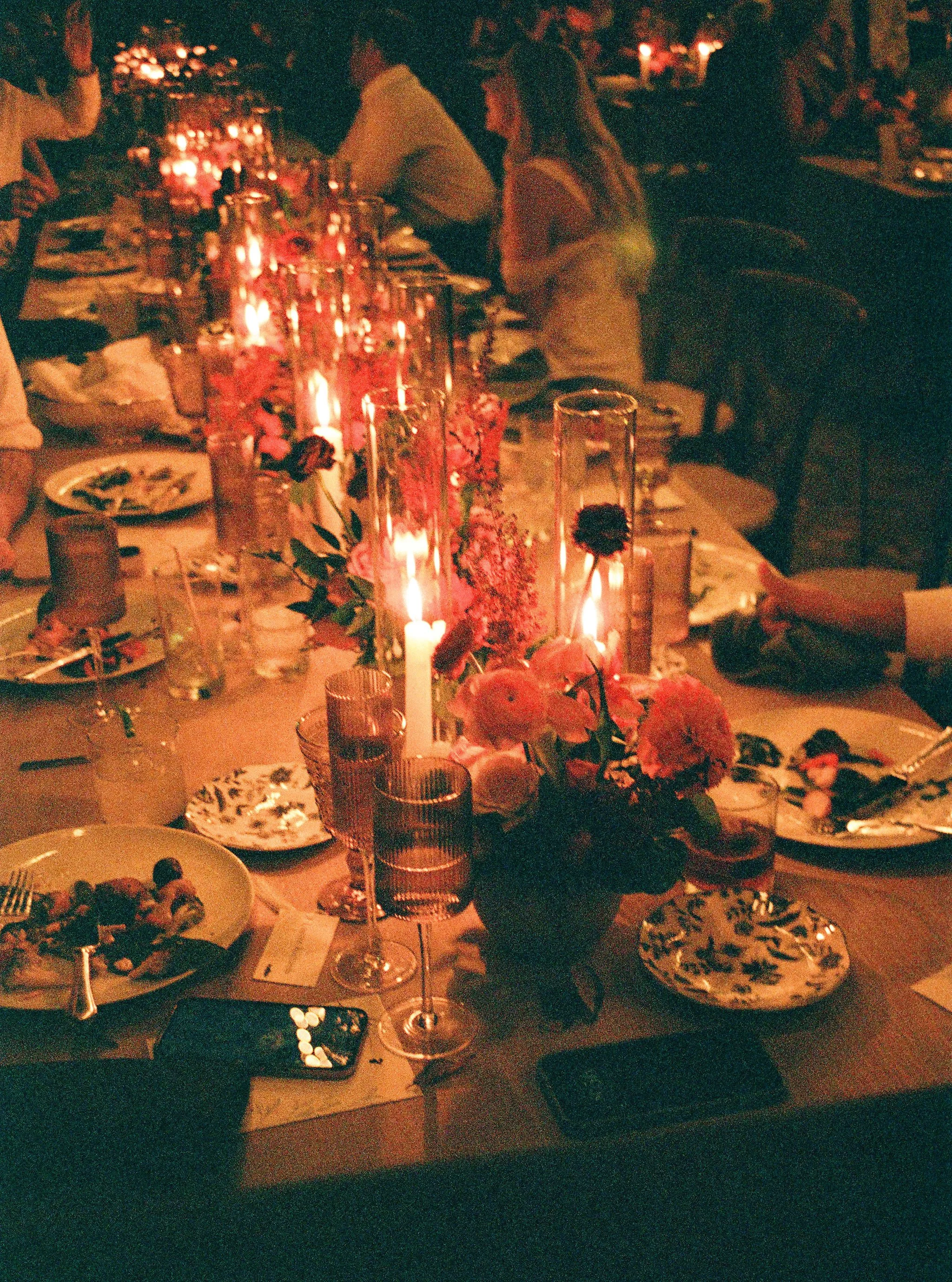 hummingbird-nest-ranch-wedding-candlelit-reception-dinner