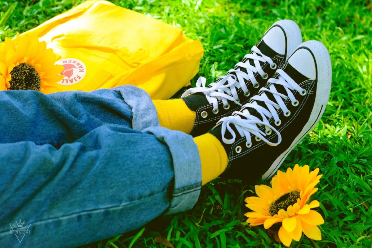 embryo-transfer-superstitions-traditions-green-yellow-socks.jpg