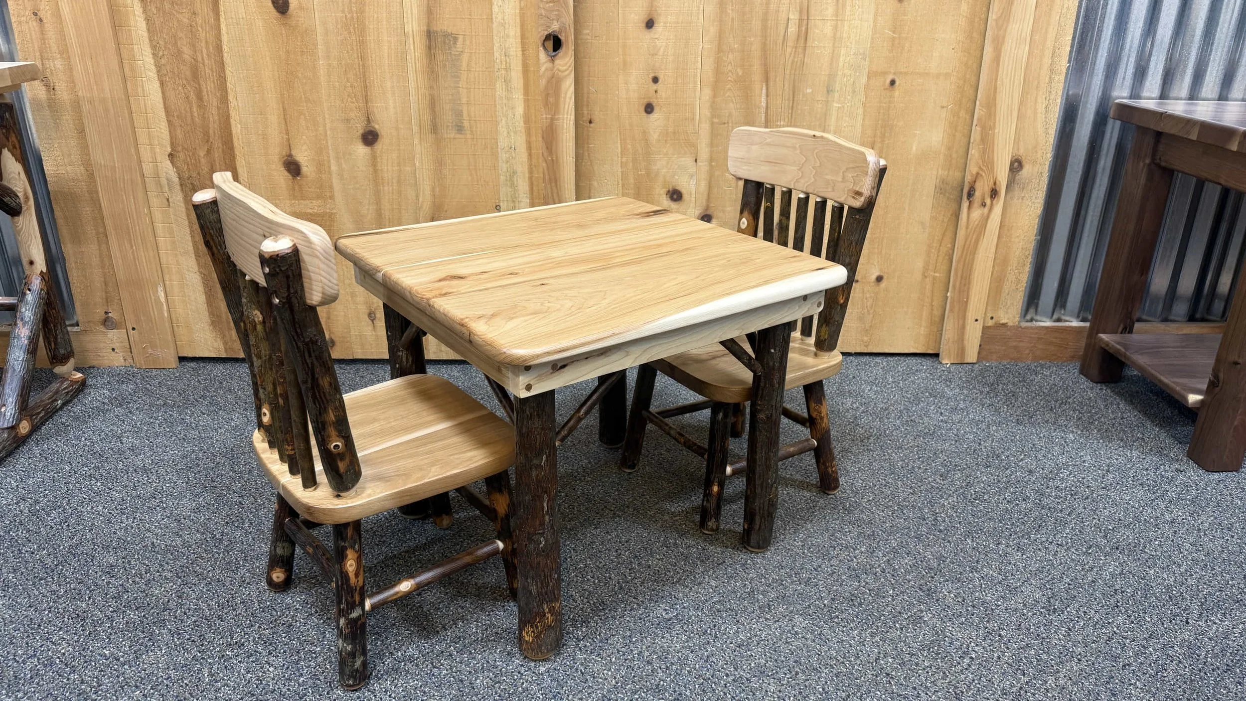 Hickory Chil's Table Set (2).JPG