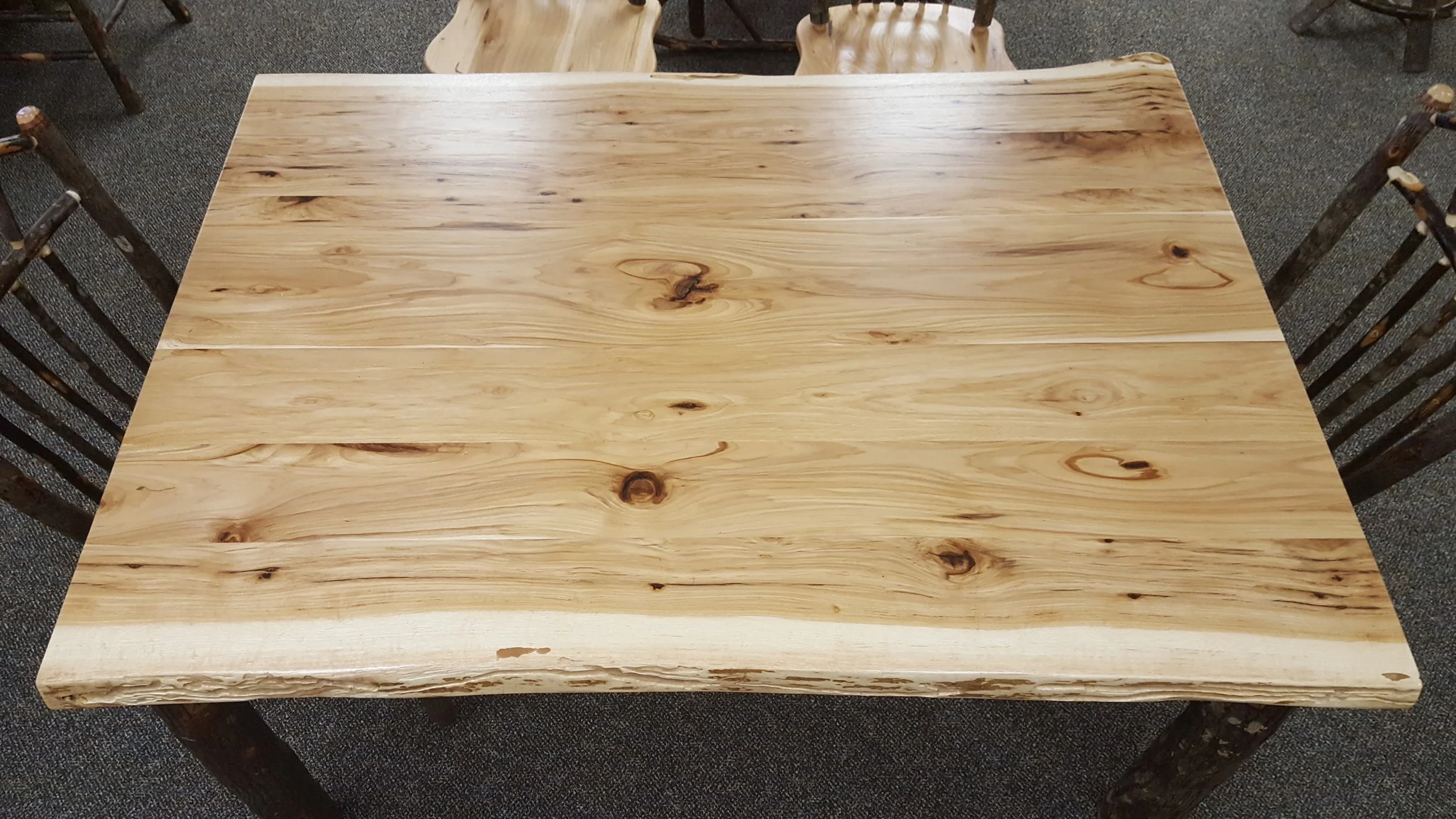 Table Live Edge (1).jpg