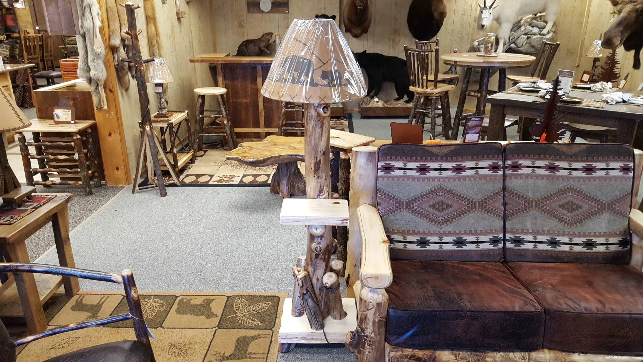 Aspen floor lamp 1.jpg