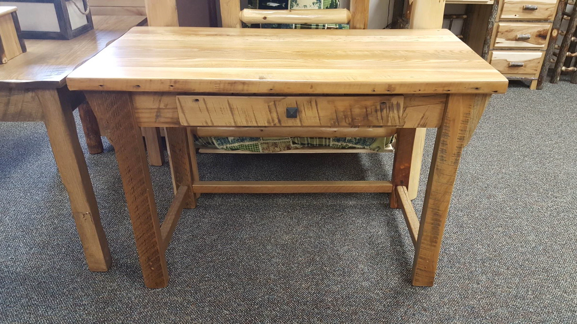 desk (18).jpg