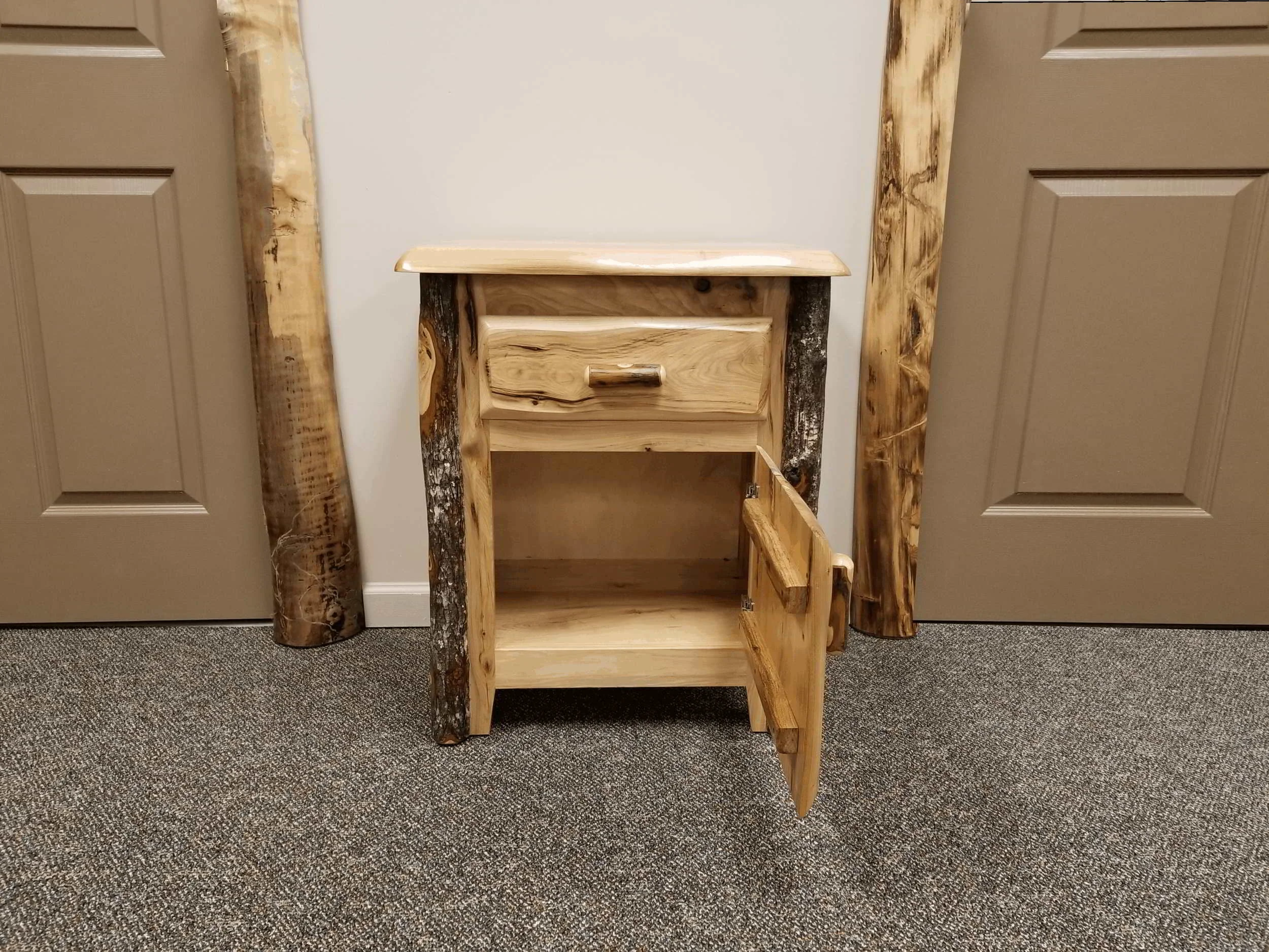 Hickory 1 door 1 dr ns 4.jpg