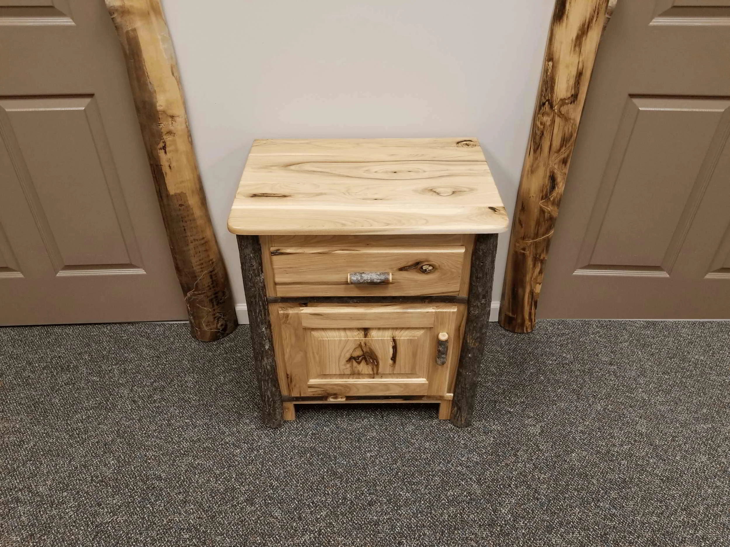 Hickory 1 door 1 dr ns bullnose 2.jpg