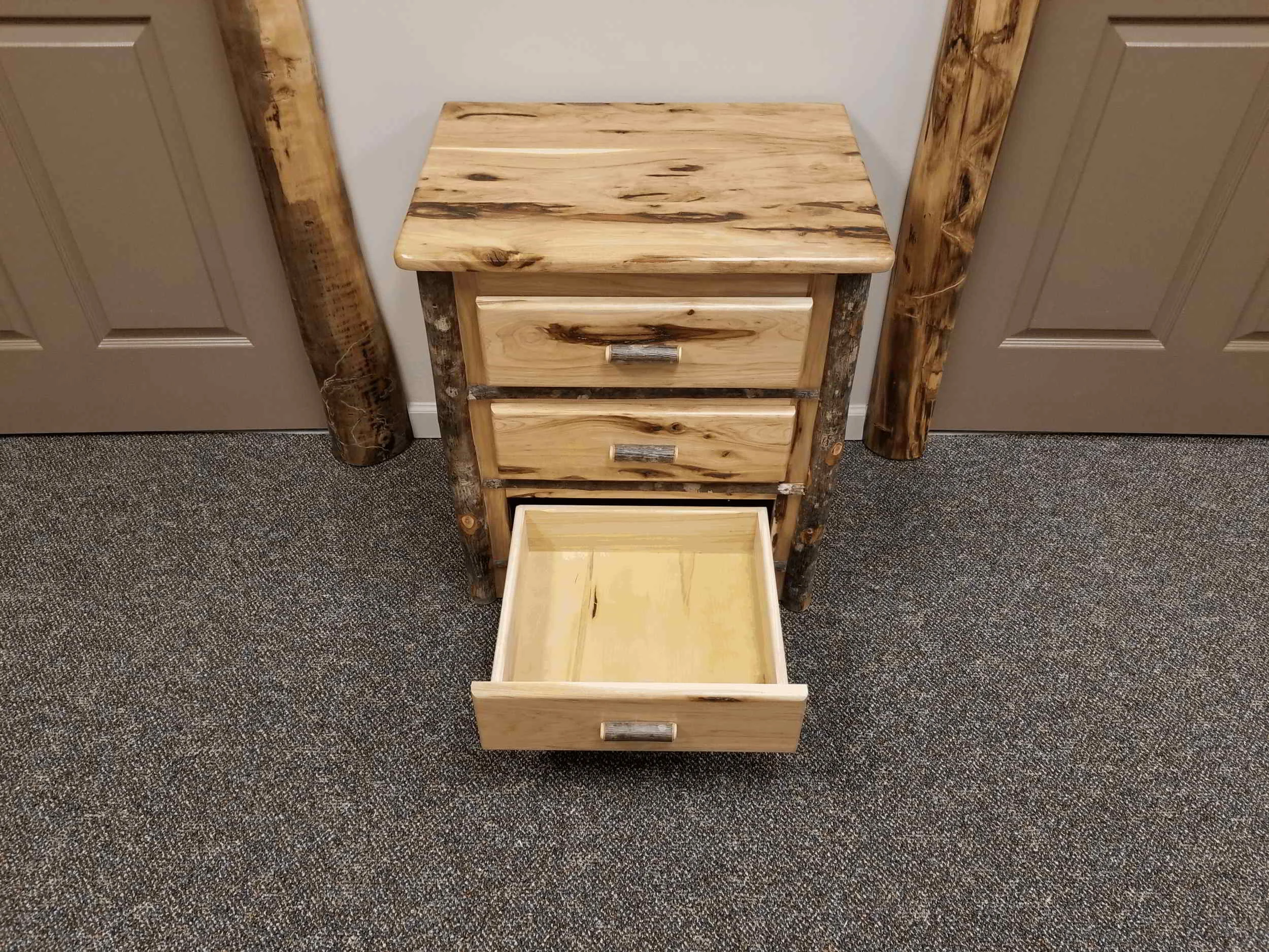 Hickory 3 dr ns 3.jpg