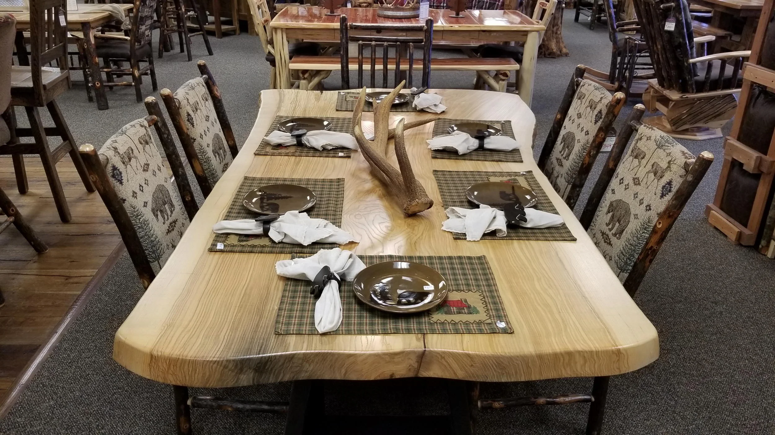 ash table 8-1.jpg
