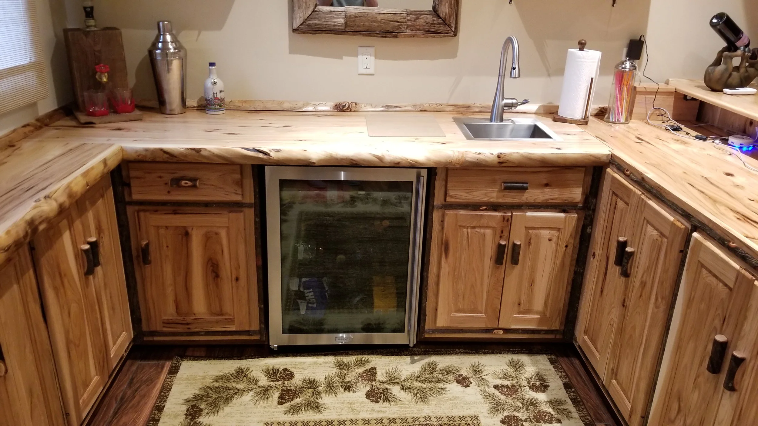 hickory bar aspen trim (4).jpg