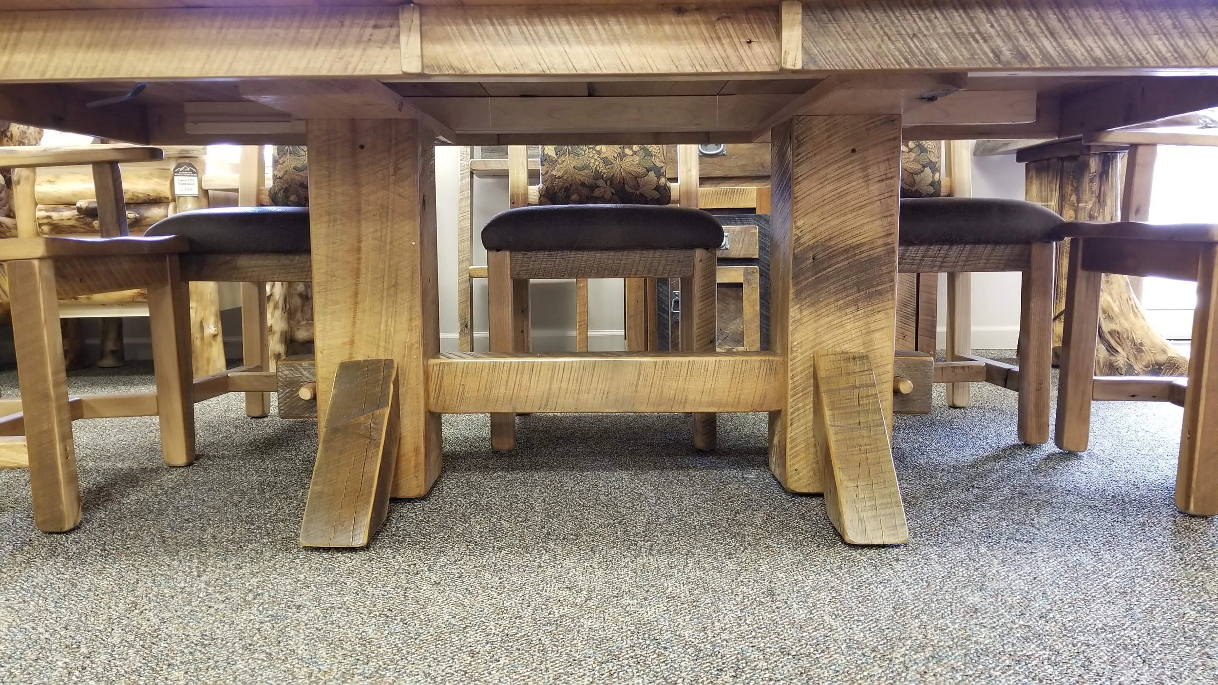 Barnwood Table 3-1.jpg