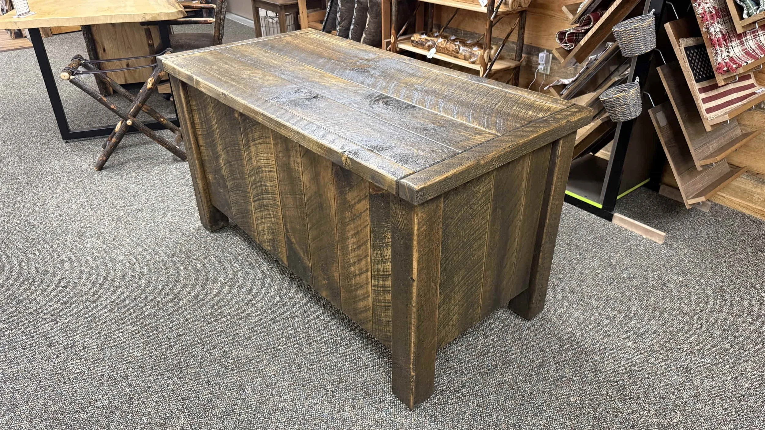 Keystone Pine Desk  (4).JPG