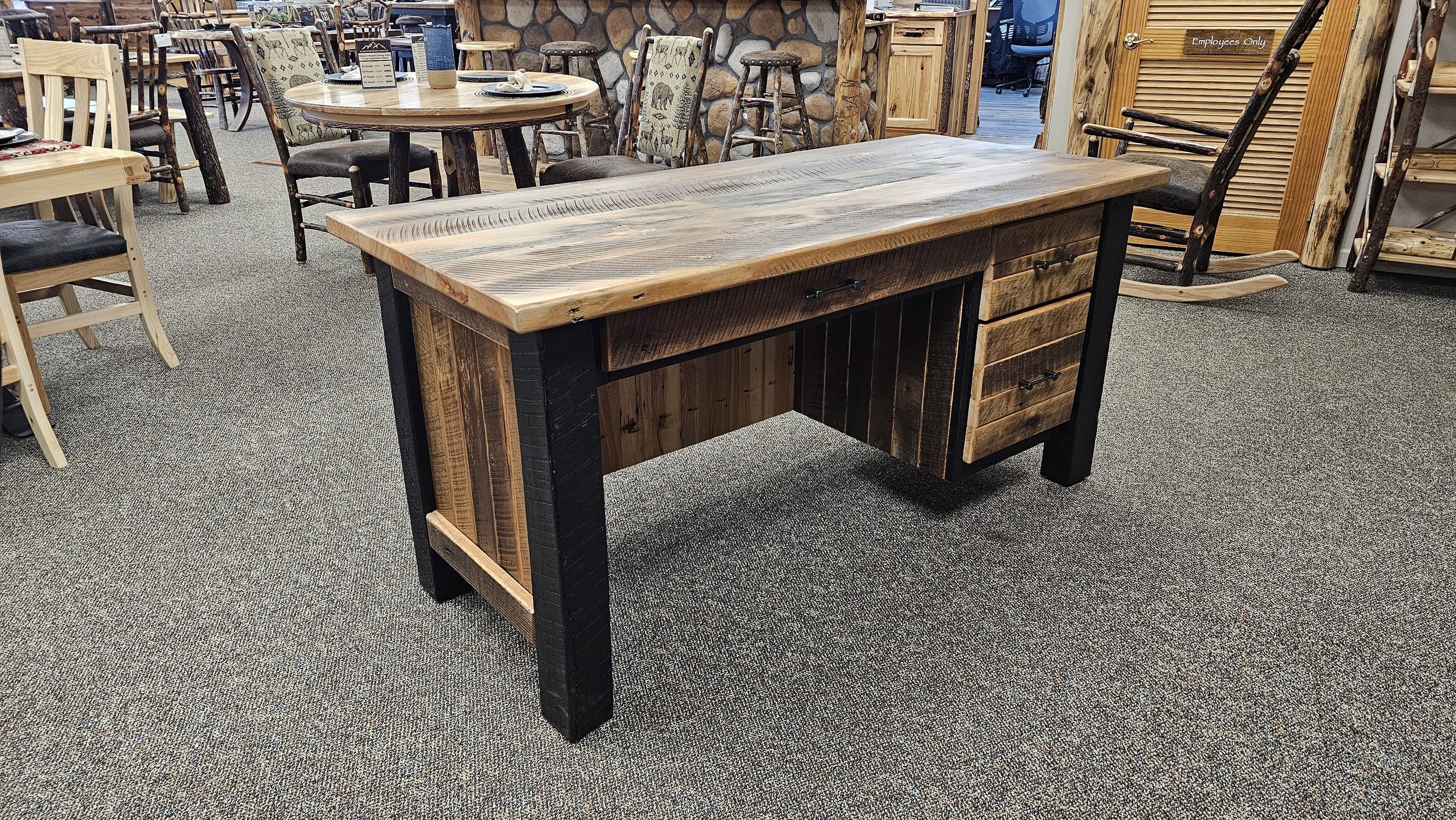 Barnwood Desk (8).jpg
