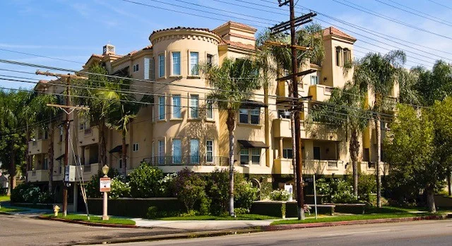 Old Moorpark.jpg