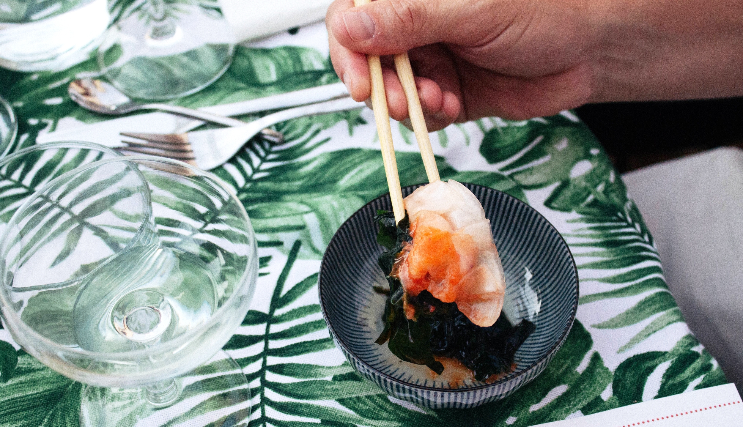 Gyoza de carabinero con alga wakamwe para la fiesta temática Film Feast que organizamos con Smartclip
