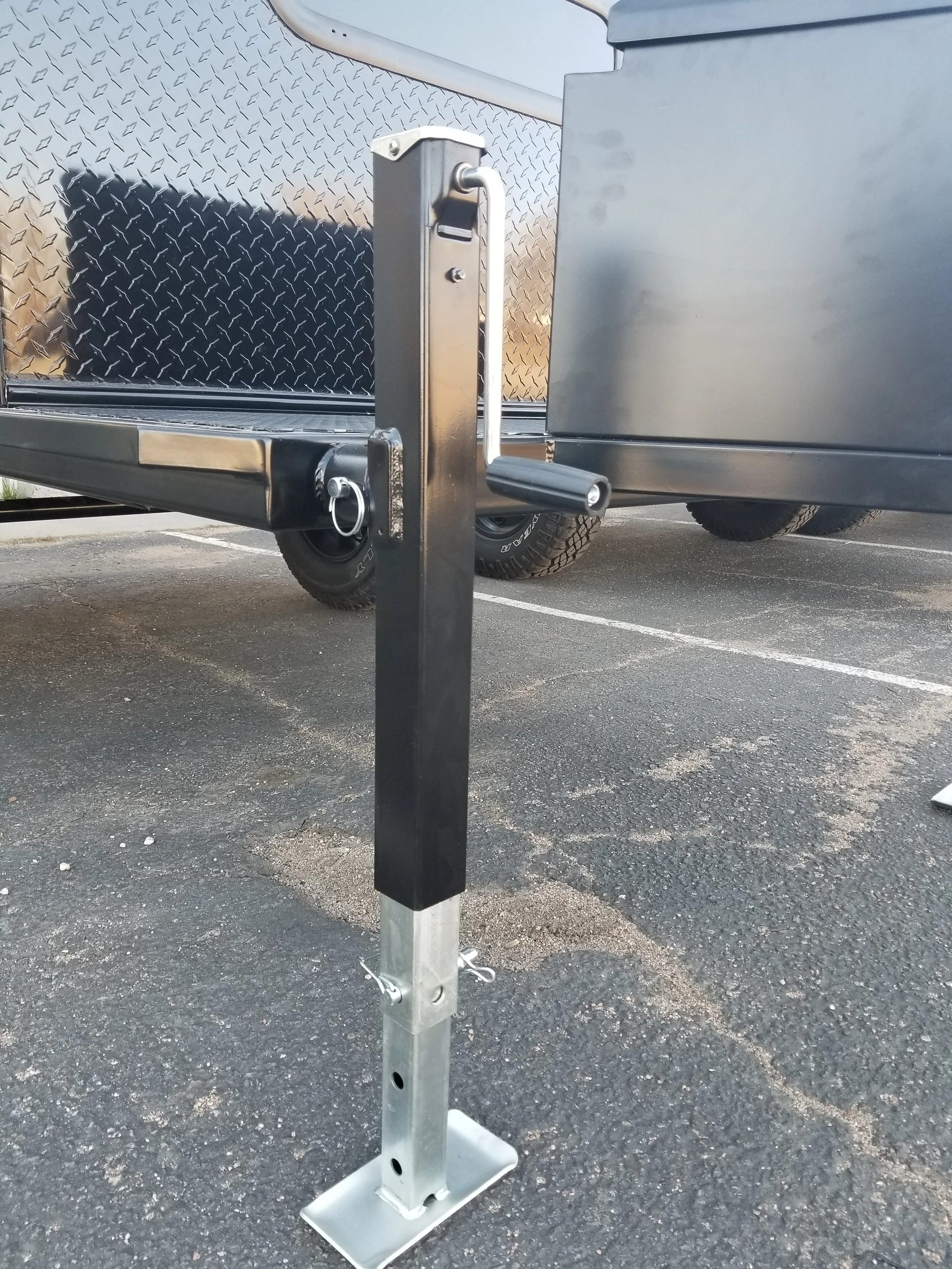 Front Extreme Jacks