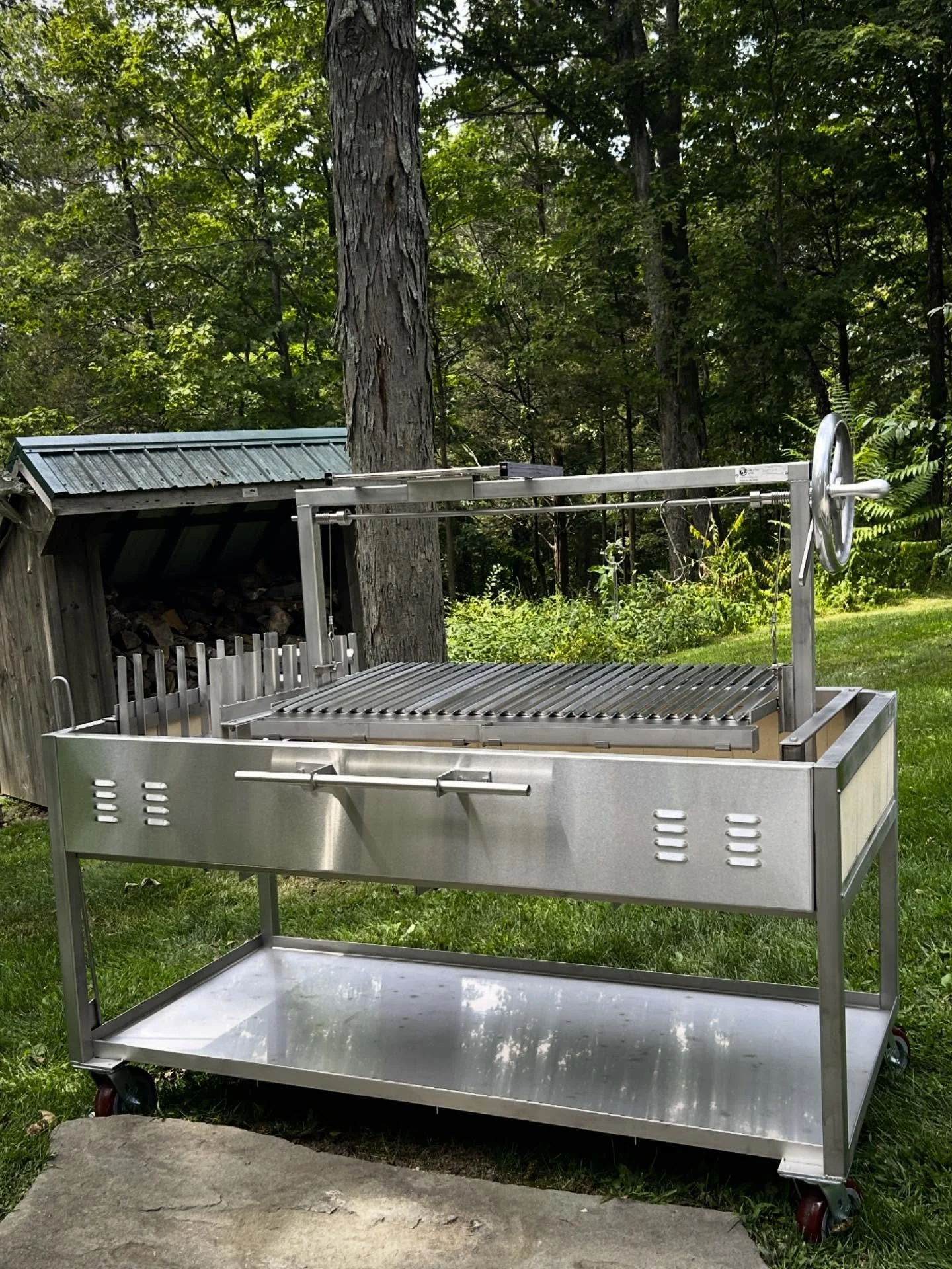 Looks so nice.  But when the fire starts that&rsquo;s when the Wow happens. 
.
.
.
#grillthisway #gauchogrills #woodfiredgrill #argentinegrill #basico #firecart #grillingandchilling #brasero #stainlesssteelgrill #outdoorlivingspace #outdoorcooking #b