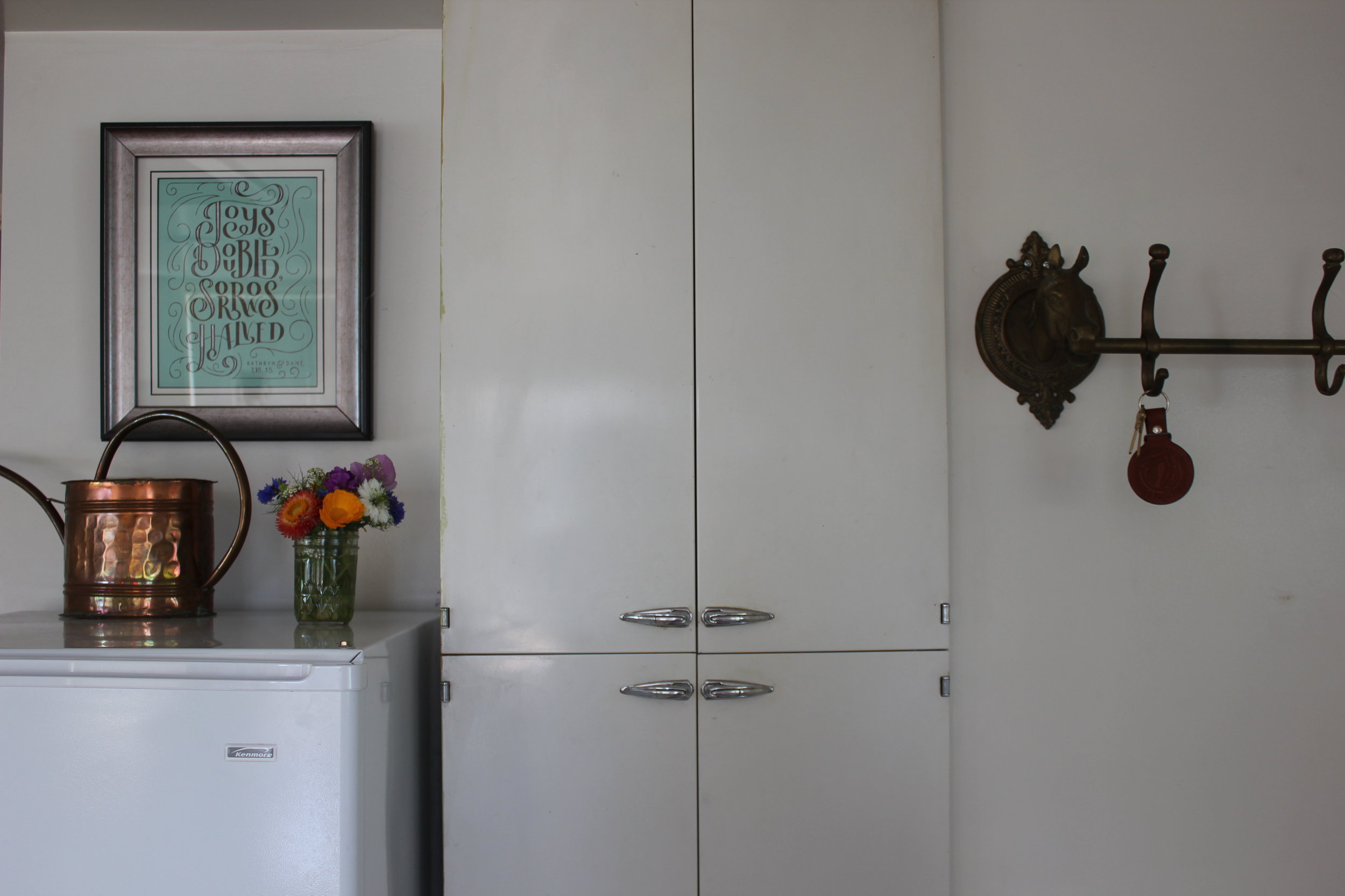 boutique kitchen details at plum nelli apartment.JPG