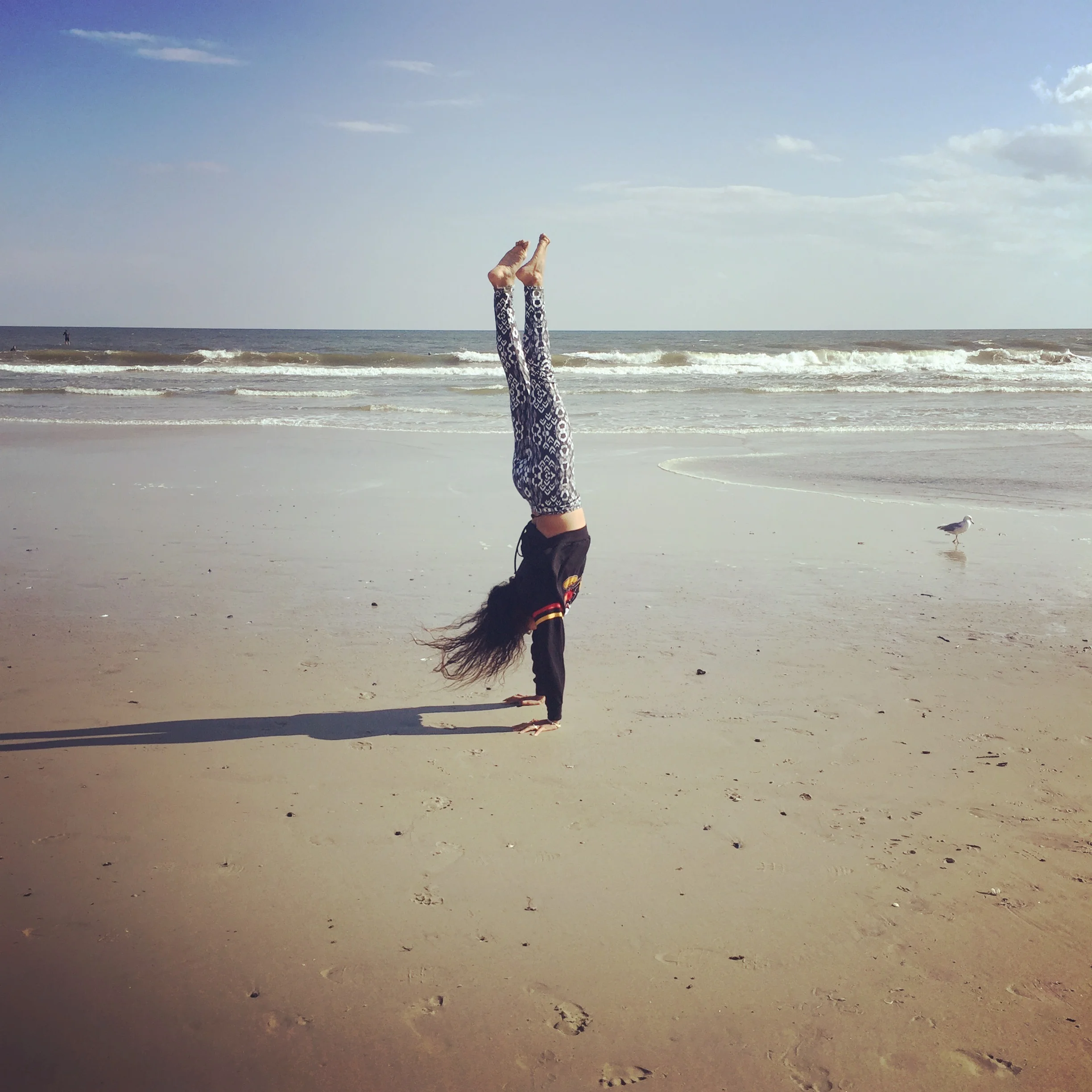 handstand.jpg
