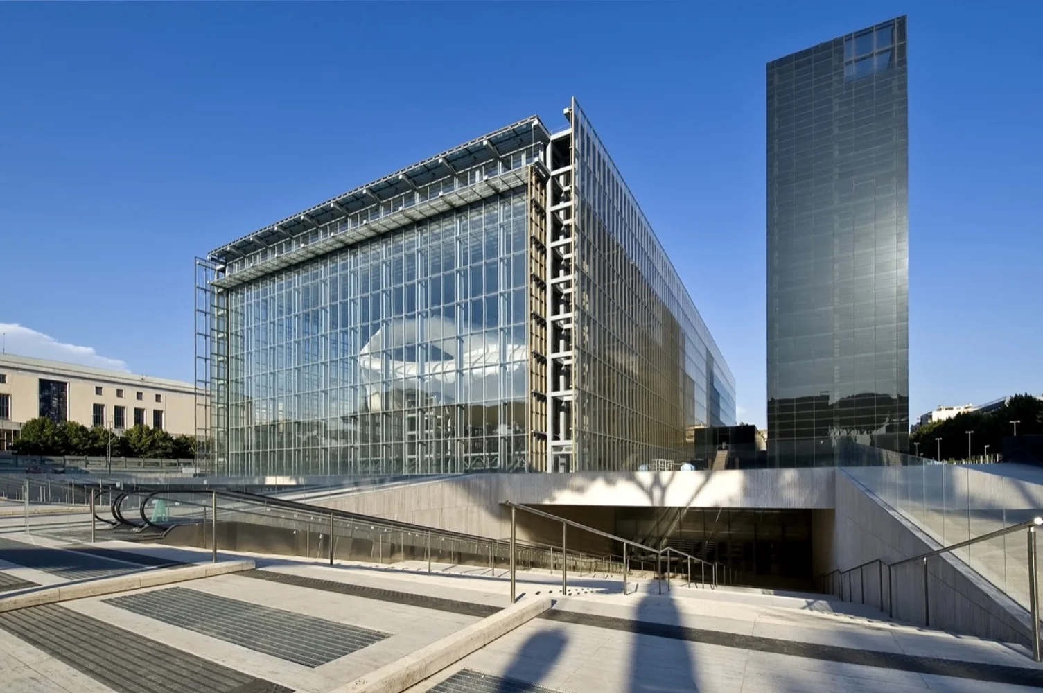 Nuvola_Exterior4.jpg