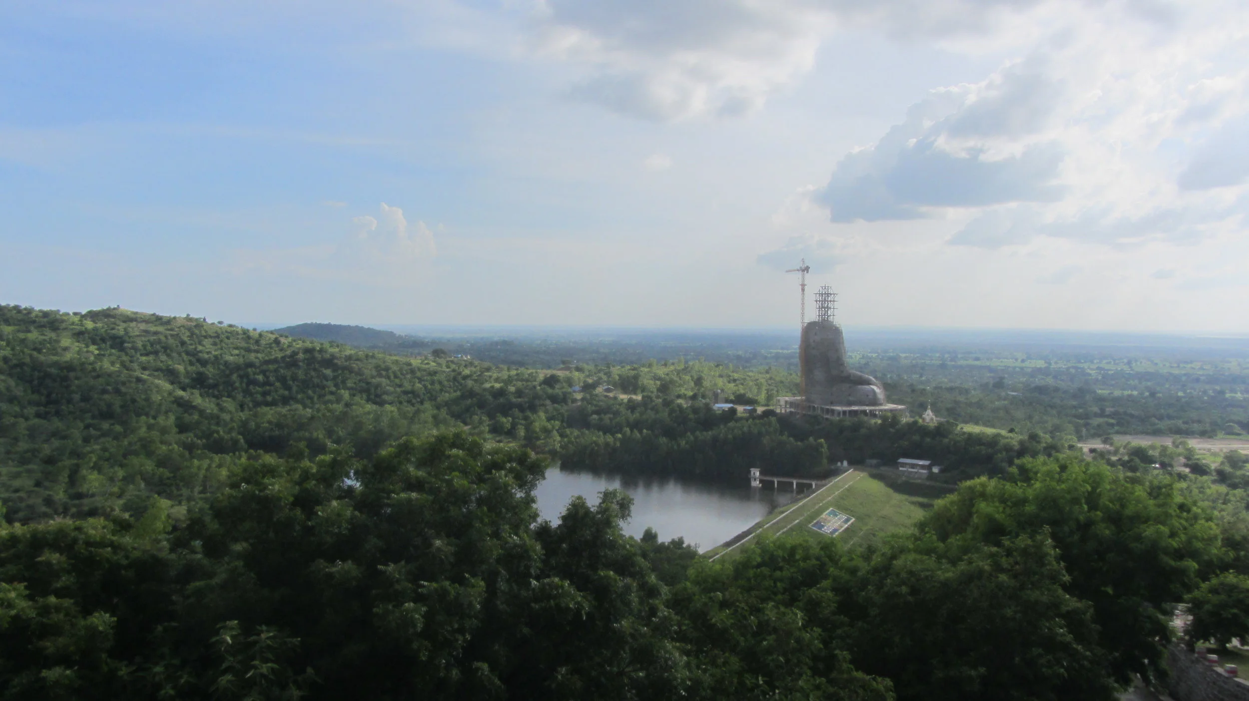 Exploring the lineage of S.N. Goenka in Burma from within a Buddhist monastery