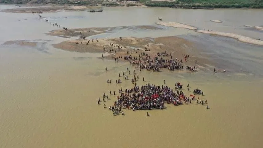 Crossing the Chindwin
