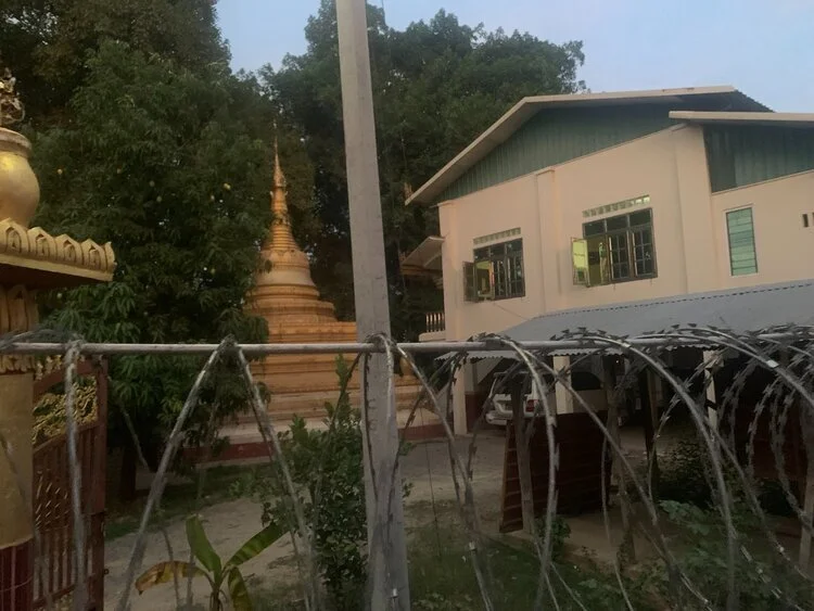 သံဃာတော်တွေကိုသတ်တဲ့စစ်တပ်