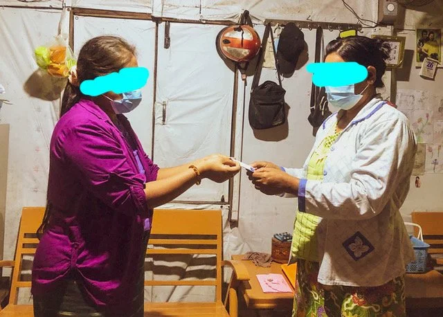 Supporting a society in the state of collapse 