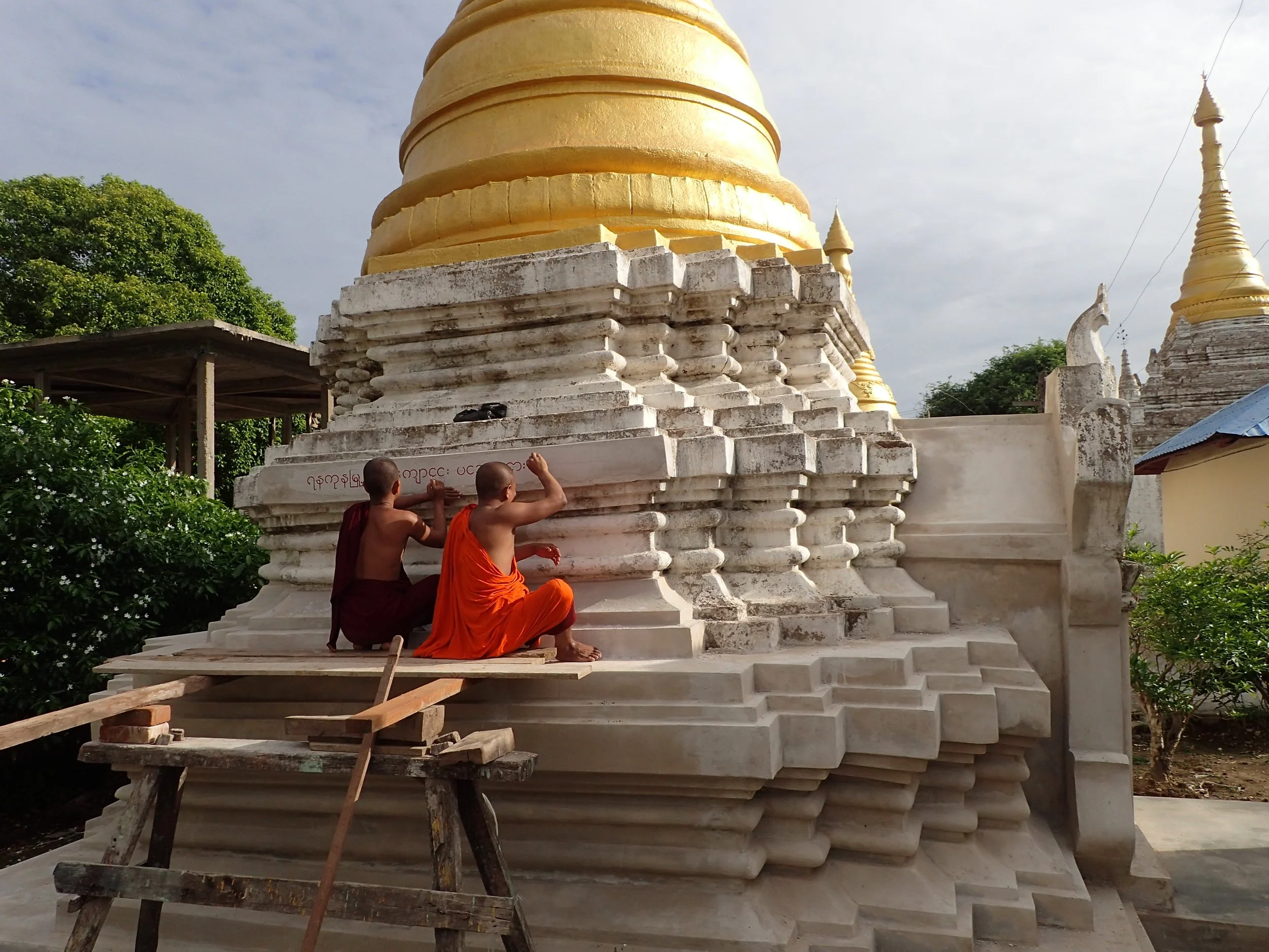 With a Little Help from My Friend, Webu Sayadaw
