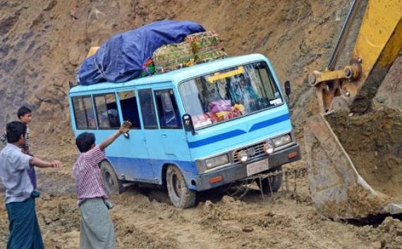 Challenges of Mindat Township IDP Camp Management Committee 