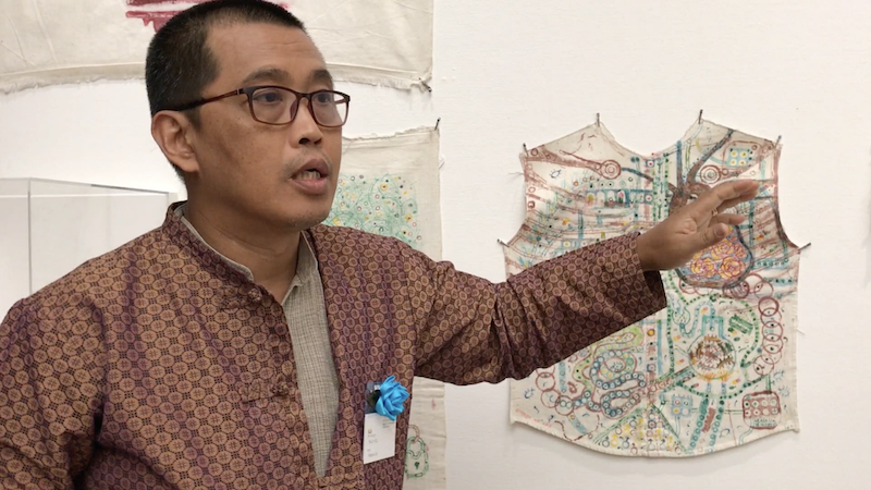 Htein Lin: Transform Yourself Into Artwork