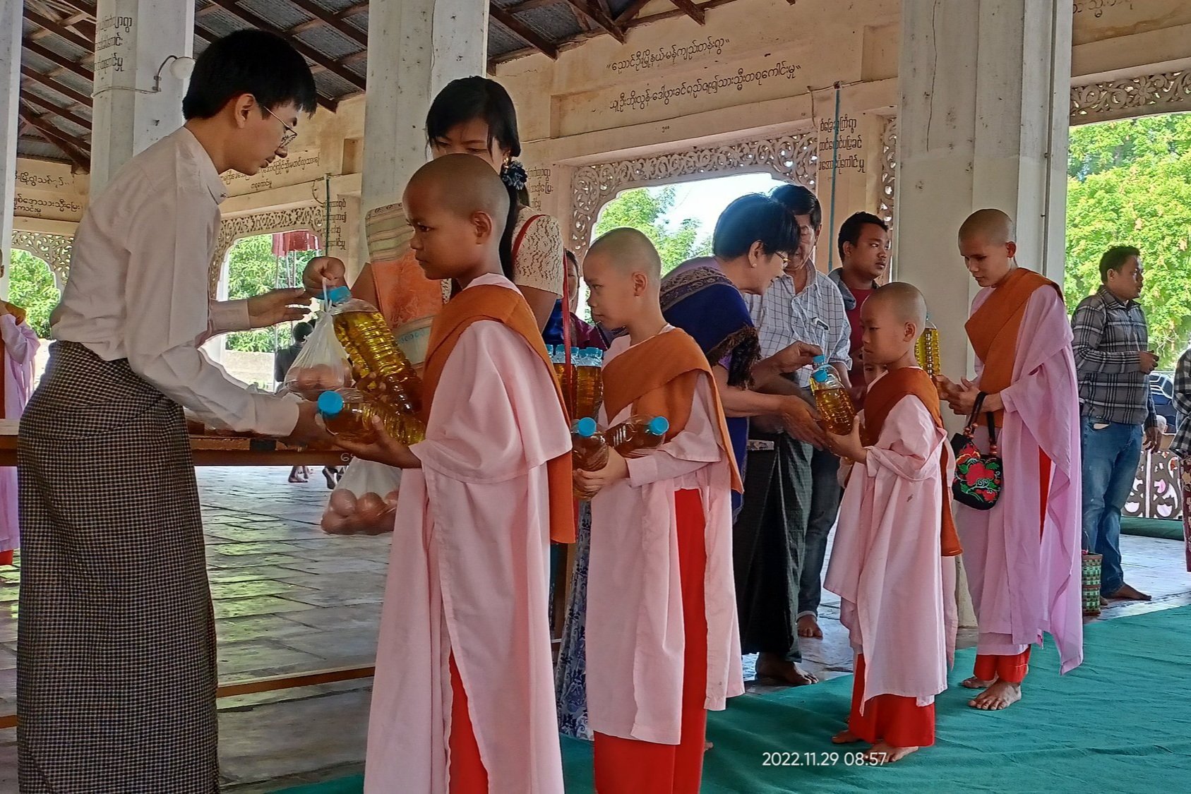 Donation to Buddhist Nuns in the Tant Kyi Daung region