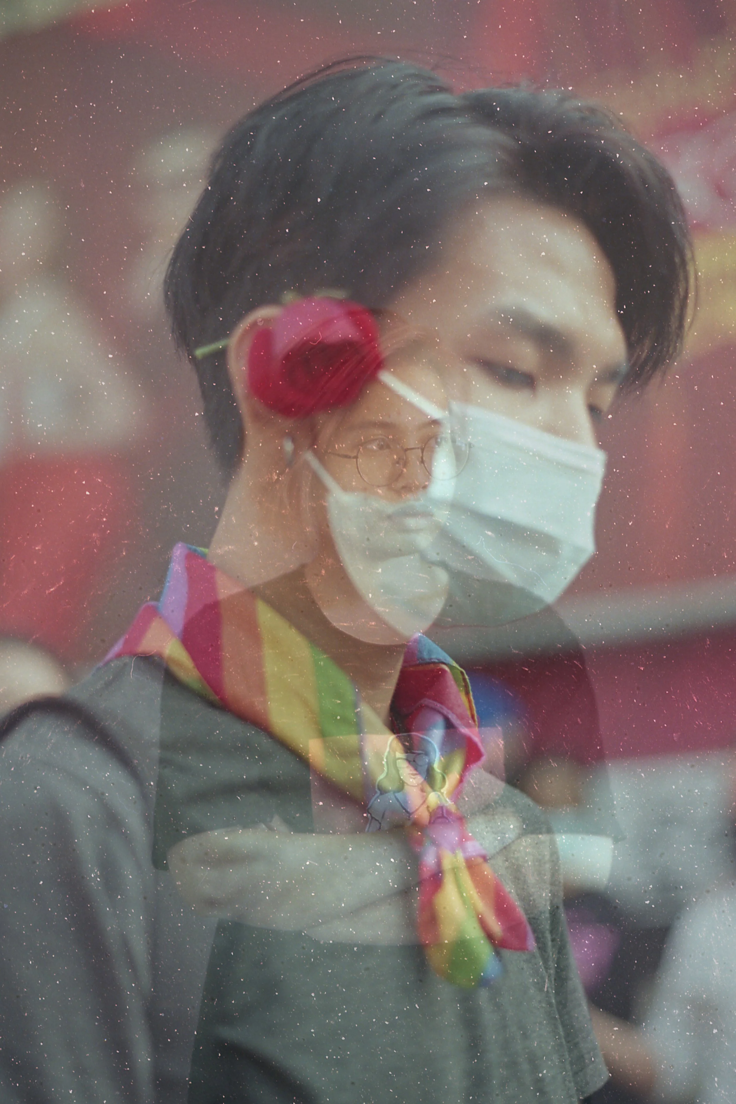 What Double Exposure Reveals about the Resistance