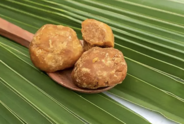 You’re Missing Out: Why Eating Jaggery Every Hour Could Be the Health Hack of the Century!