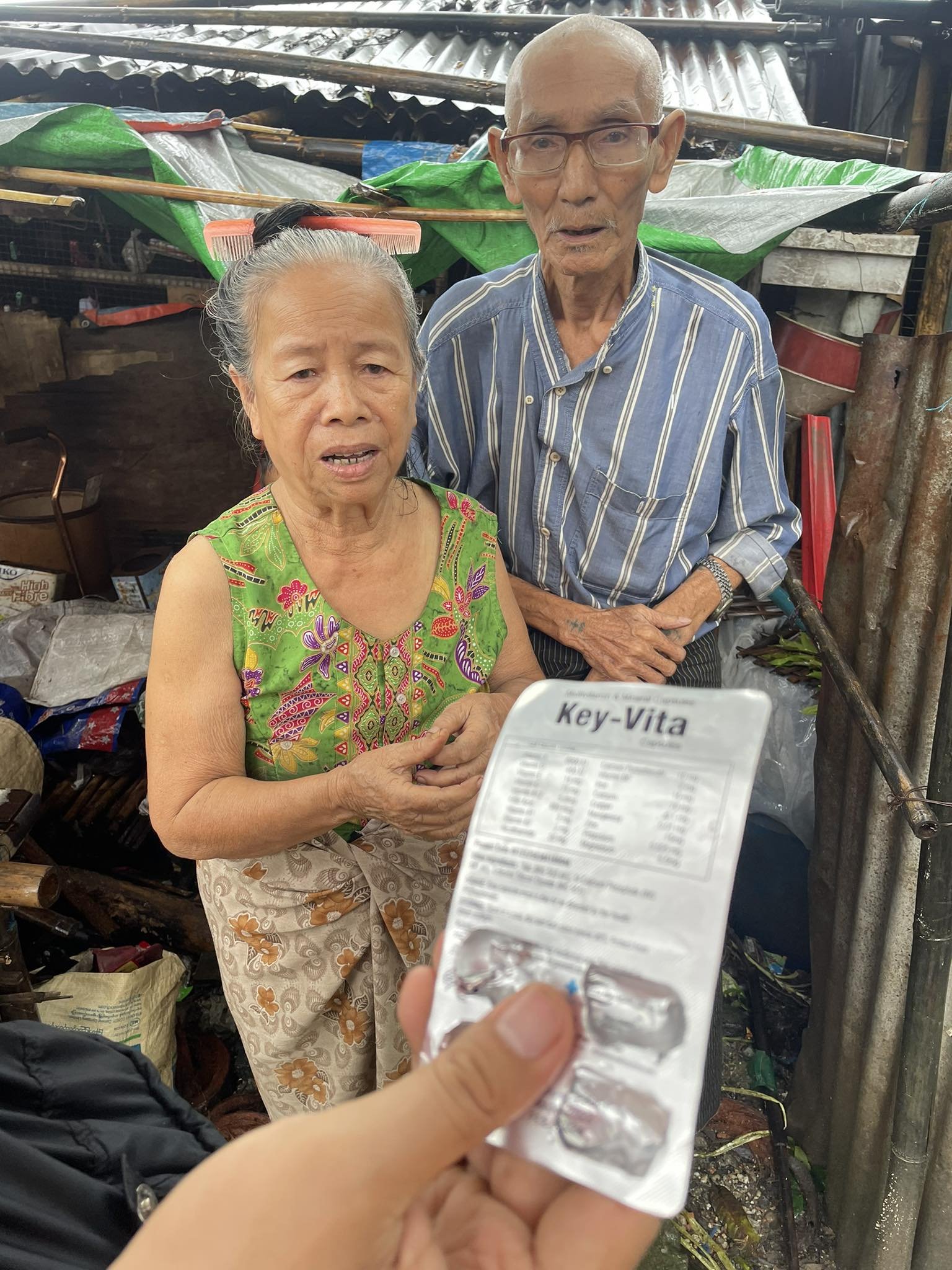 ELDERLY HOMELESS PERSONS IN DIRE NEED OF MEDICAL AID.jpg
