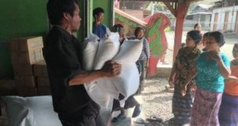 SUPPLIES REACHED RURAL COMMUNITY LEADERS WHICH HELPED DISTRIBUTION TO IDPS.jpg