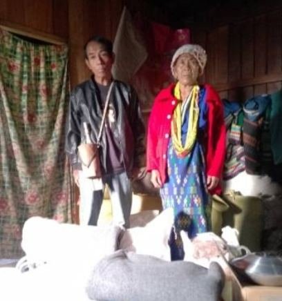 TWO ELDERS THE WOMAN WAS SEVERELY INJURED AND WAS GIVEN TREATMENT THEY BOTH RECEIVED SUPPLIES.jpg