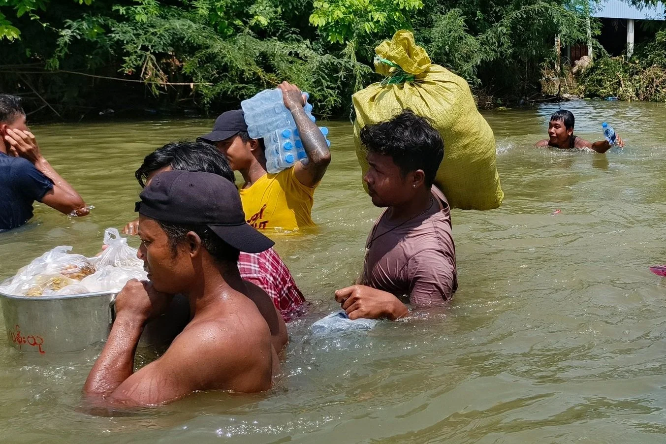 Humanitarian Supplies reach Kyaukse