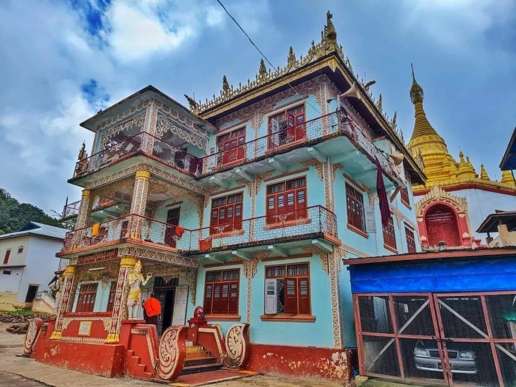 Relief Amid Chaos: Supporting Monastic Communities and Flood Victims in War-Torn Myanmar